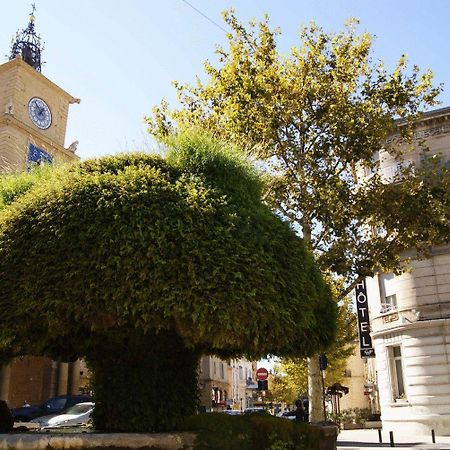 Grand Hotel De La Poste Σαλόν-ντε-Προβάνς Εξωτερικό φωτογραφία